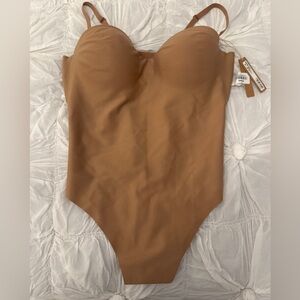 Skims Body Bodysuit Sienna size 2X |$138 Retail